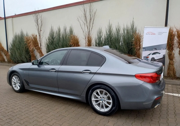 BMW Seria 5 cena 125900 przebieg: 144595, rok produkcji 2017 z Warszawa małe 301